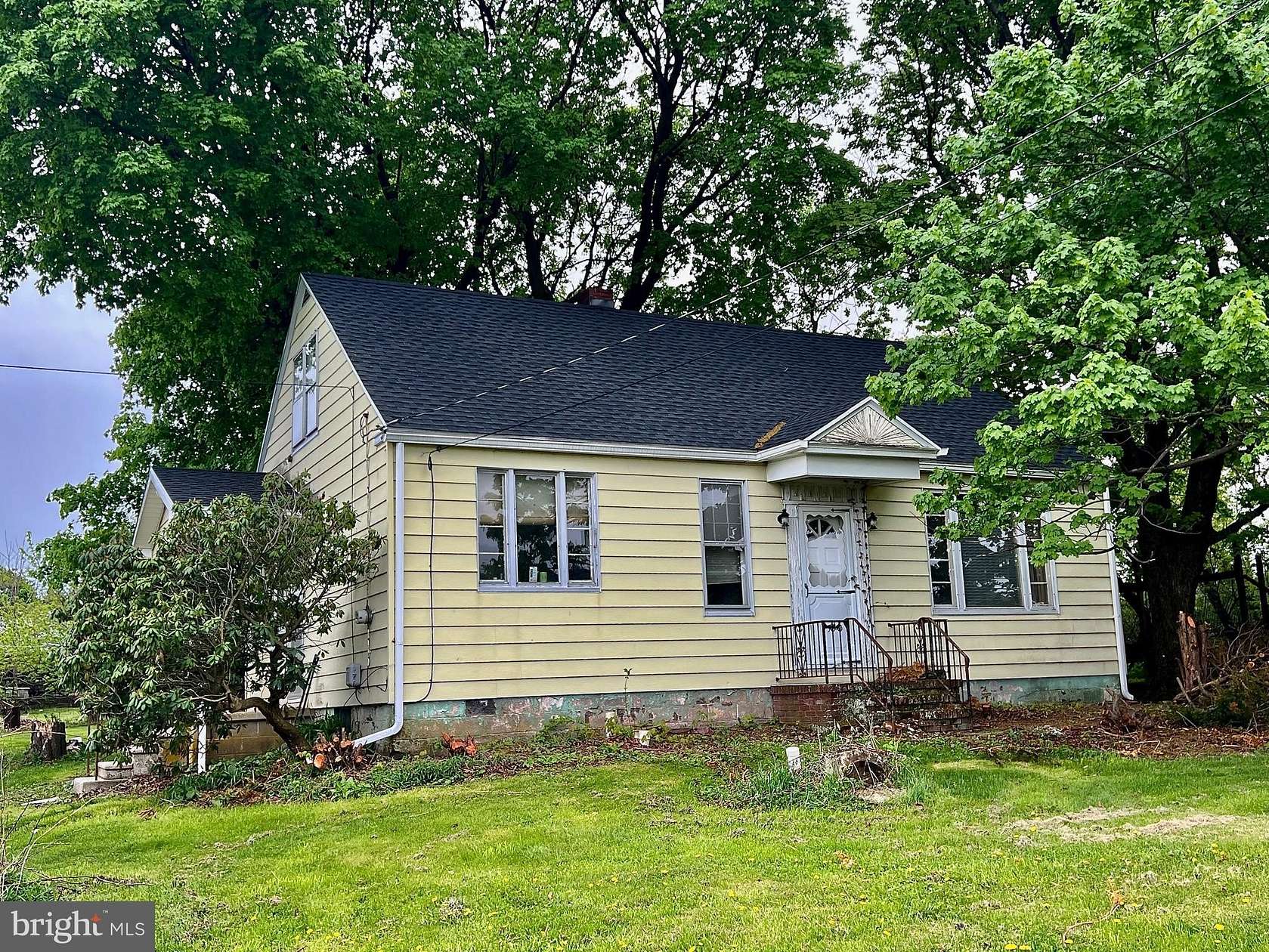 1.6 Acres of Land with Home for Sale in Tamaqua, Pennsylvania