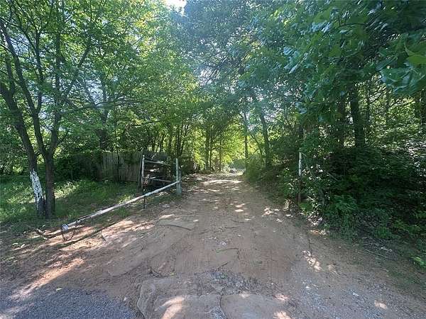 0.92 Acres of Land with Home for Sale in Spencer, Oklahoma