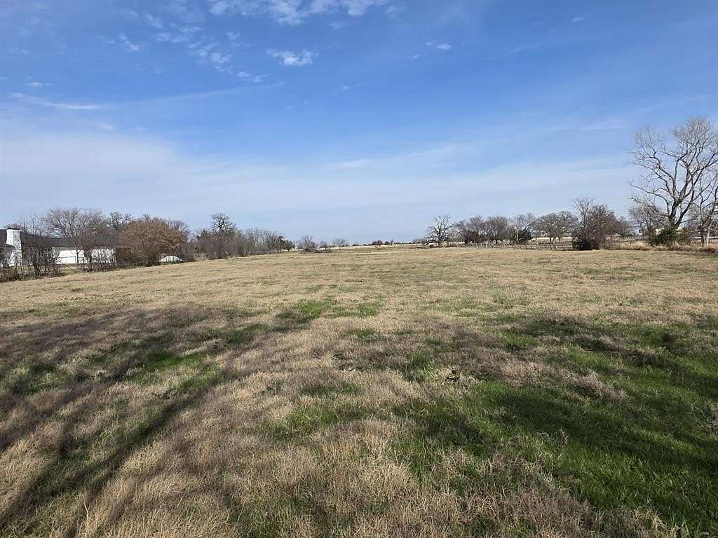 2.55 Acres of Residential Land for Sale in Oak Point, Texas