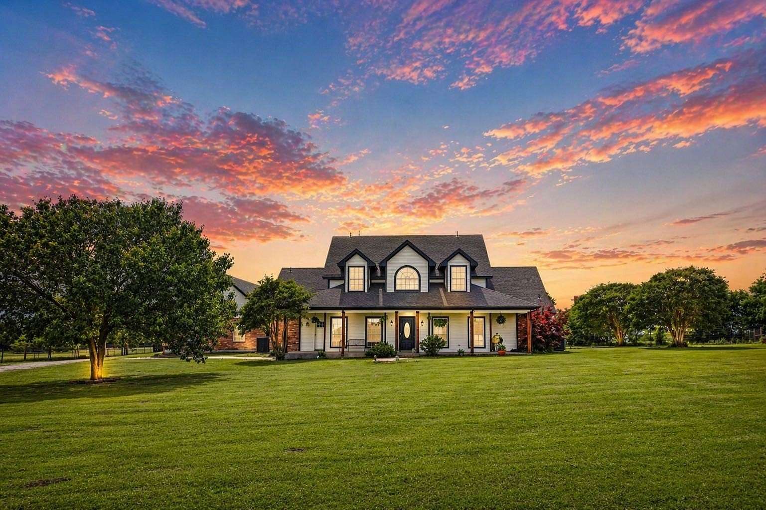 10.5 Acres of Land with Home for Sale in Caddo Mills, Texas