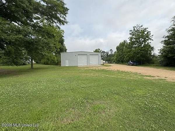 2 Acres of Improved Commercial Land for Sale in Gloster, Mississippi