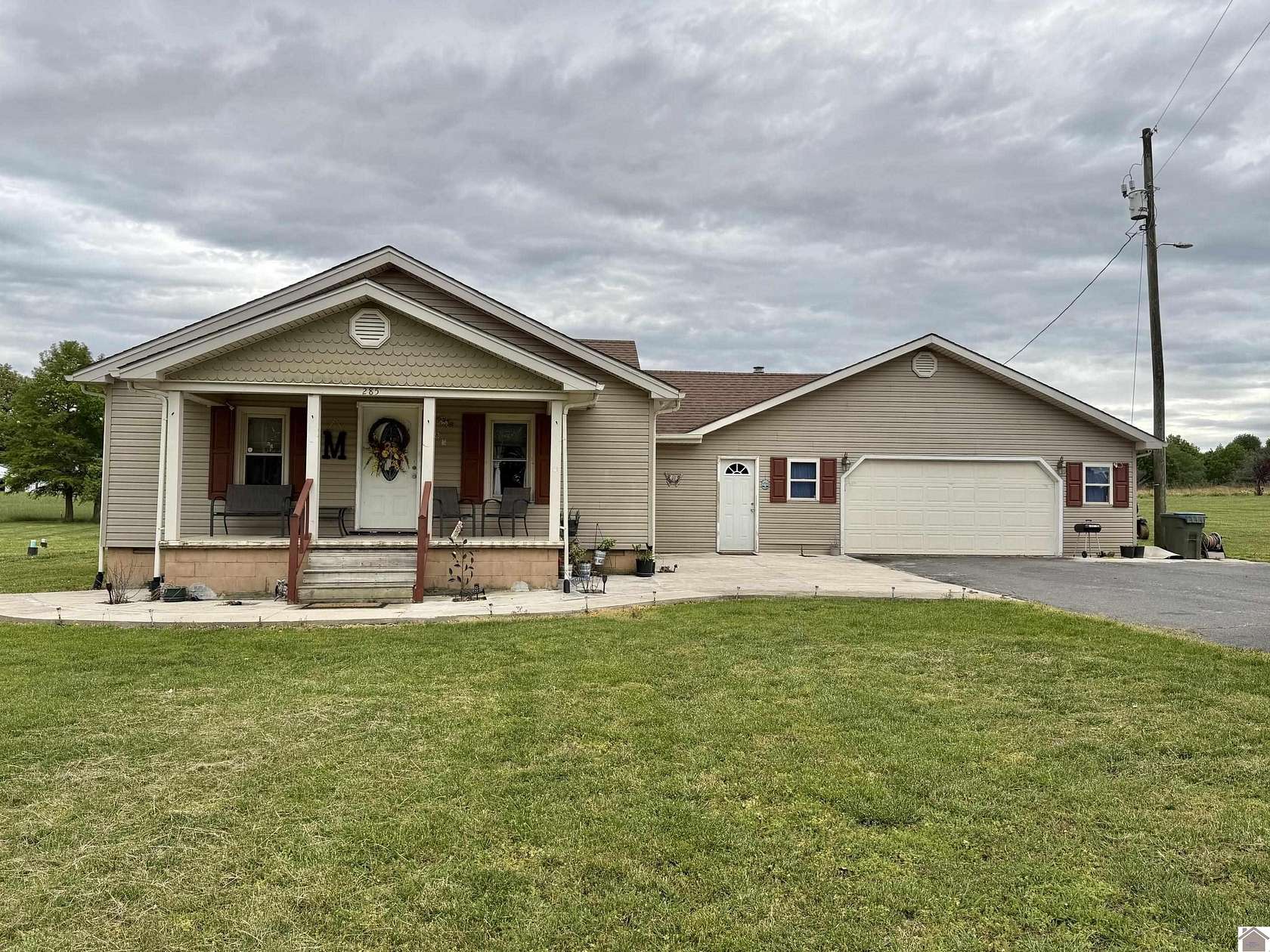 2 Acres of Land with Home for Sale in Mayfield, Kentucky