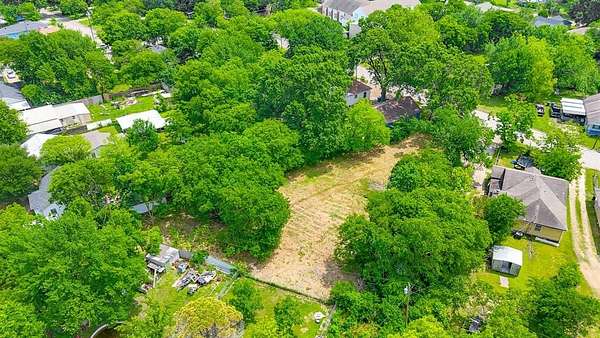 0.46 Acres of Residential Land for Sale in Corsicana, Texas