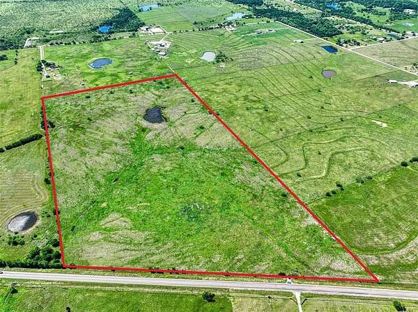 50 Acres of Land for Sale in Barry, Texas