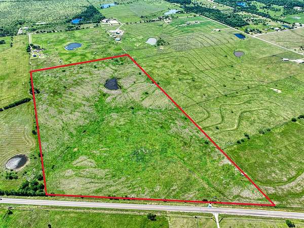 50 Acres of Land for Sale in Barry, Texas