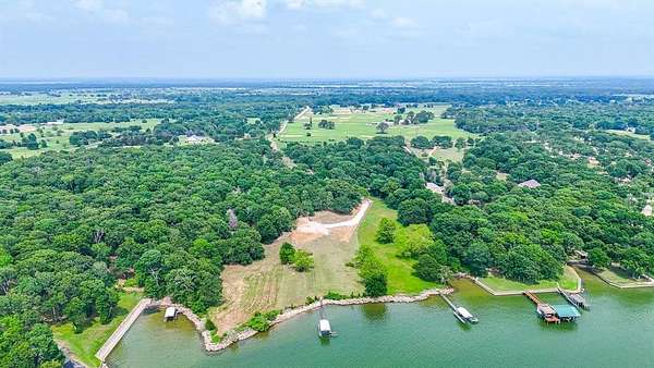 3.13 Acres of Residential Land for Sale in Kerens, Texas