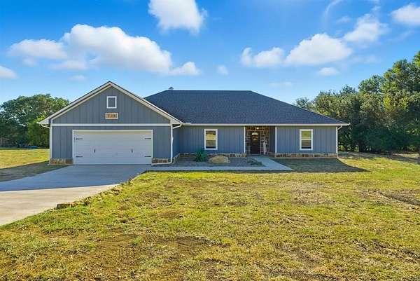 8.25 Acres of Land with Home for Sale in Mineral Wells, Texas