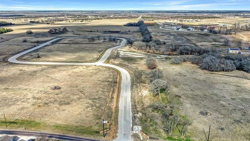 3.1 Acres of Residential Land for Sale in Whitesboro, Texas
