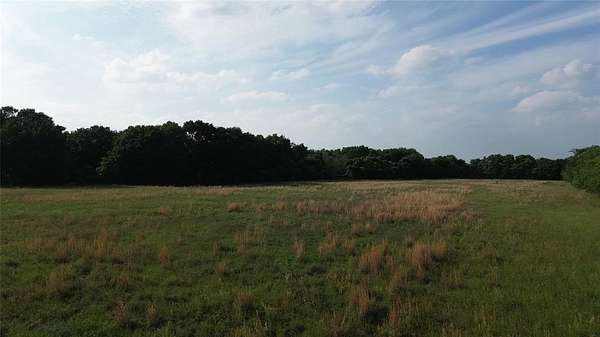 1.1 Acres of Residential Land for Sale in Kemp, Texas