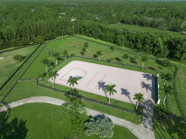 10 Acres of Recreational Land with Home for Lease in Palm Beach Gardens, Florida