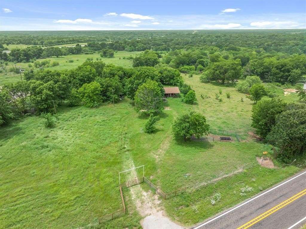 10 Acres of Land for Sale in Wills Point, Texas