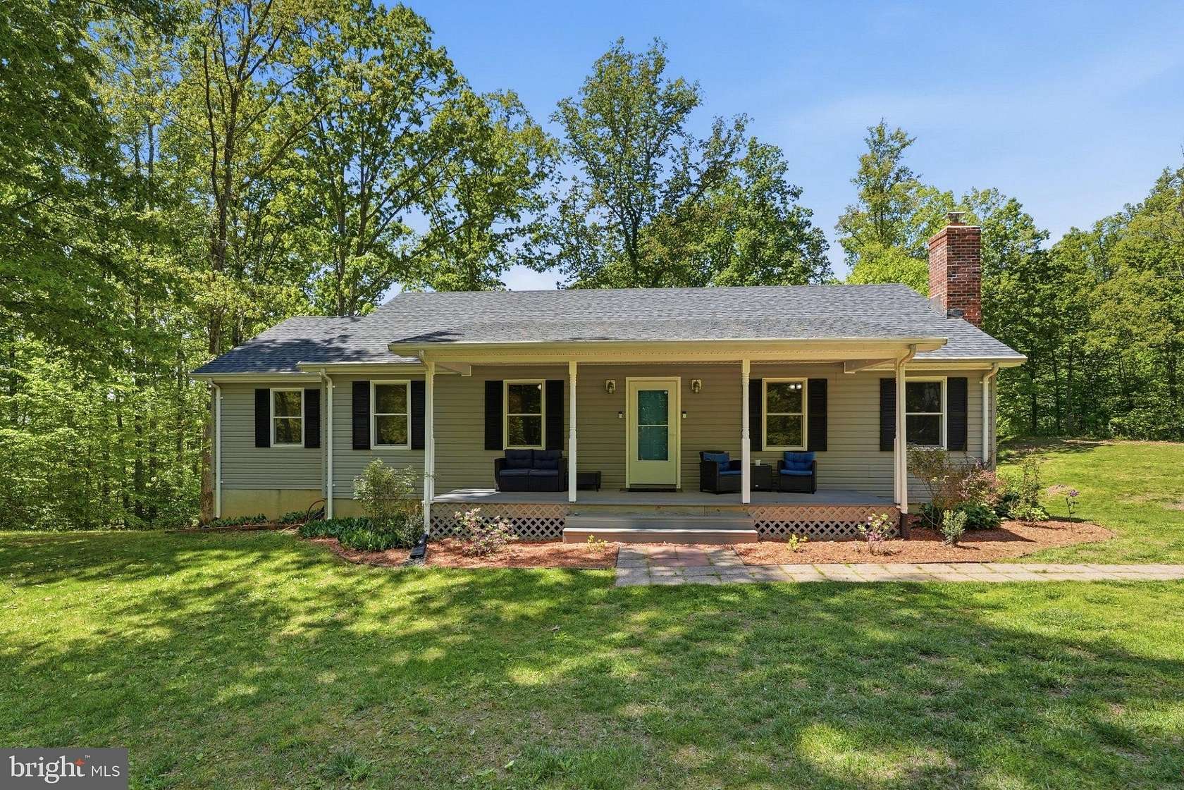 3.2 Acres of Land with Home for Sale in Jeffersonton, Virginia