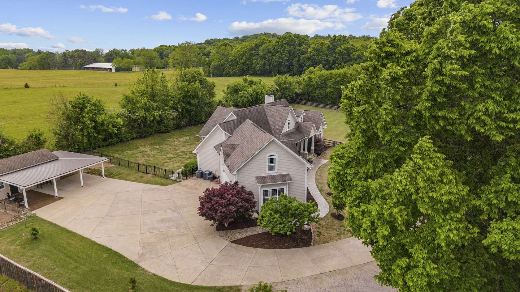 3.82 Acres of Land with Home for Sale in Lebanon, Tennessee