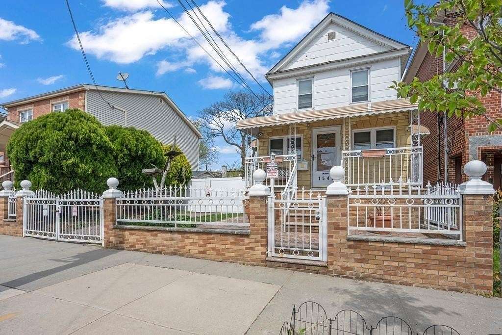 0.05 Acres of Residential Land for Sale in Brooklyn, New York