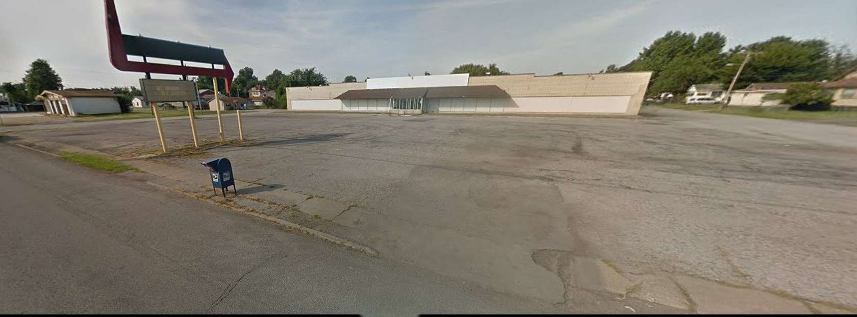 0.16 Acres of Commercial Land for Sale in Cairo, Illinois