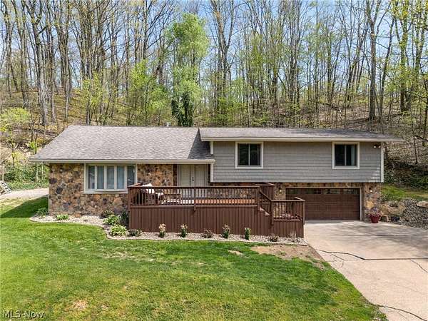 2.55 Acres of Land with Home for Sale in Carrollton, Ohio