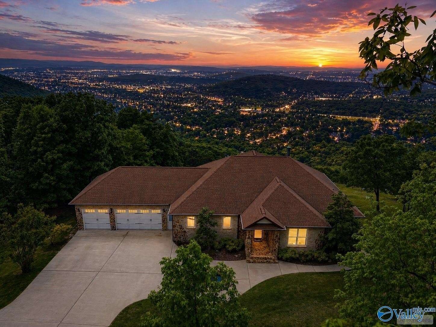 3.5 Acres of Land with Home for Sale in Huntsville, Alabama