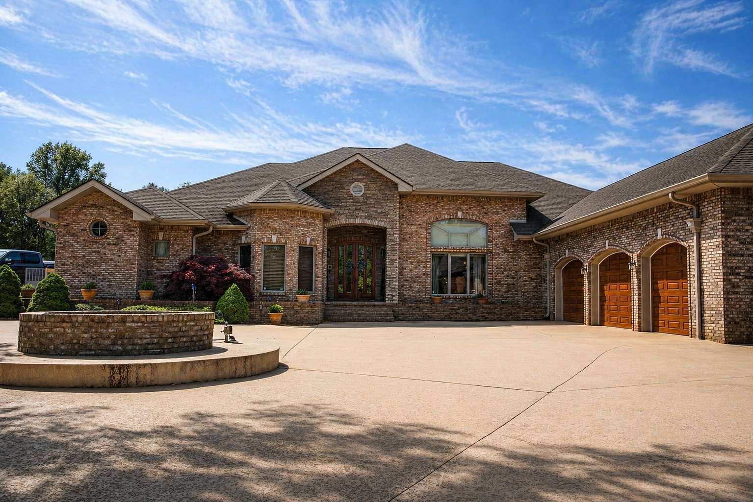 18.4 Acres of Land with Home for Sale in Clarksville, Tennessee