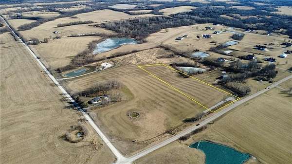 5 Acres of Residential Land for Sale in Holt, Missouri