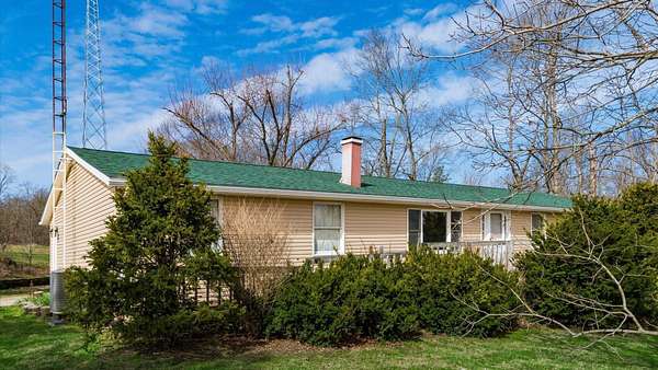 3 Acres of Land with Home for Sale in Zanesville, Ohio