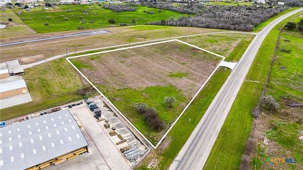 4.27 Acres of Commercial Land for Sale in Gonzales, Texas