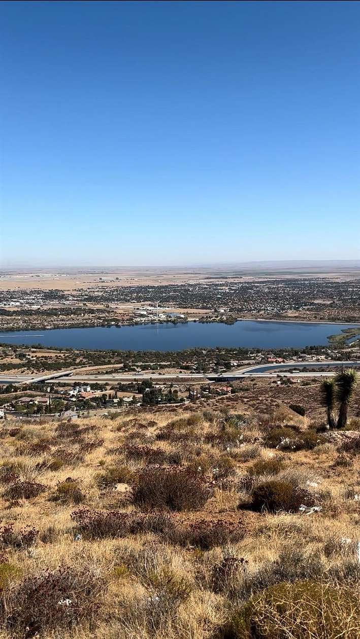 10 Acres of Land for Sale in Palmdale, California