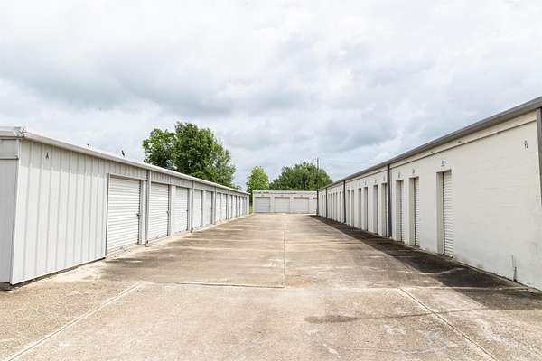 3 Acres of Improved Mixed-Use Land for Sale in Houma, Louisiana