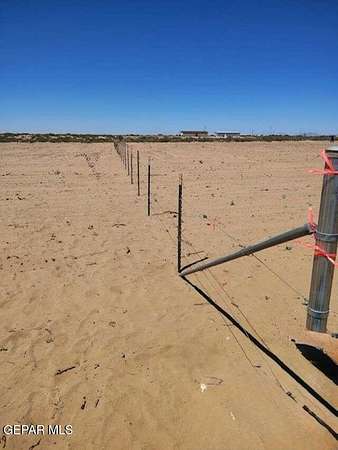 0.89 Acres of Commercial Land for Sale in Horizon City, Texas