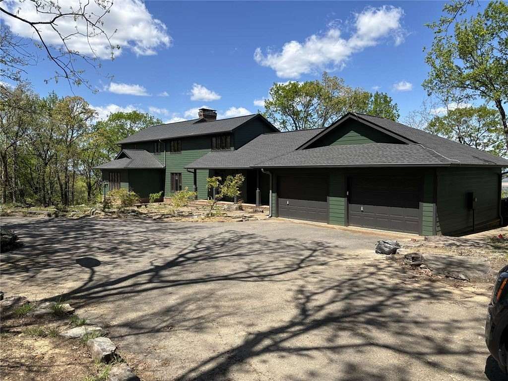 2.5 Acres of Land with Home for Sale in Morrilton, Arkansas