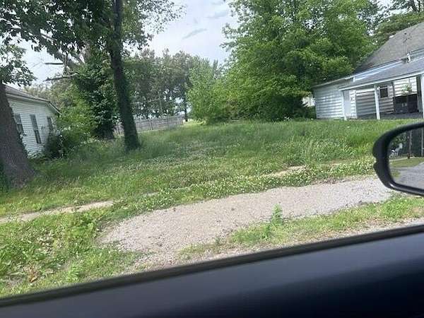 Land for Sale in Eldorado, Illinois
