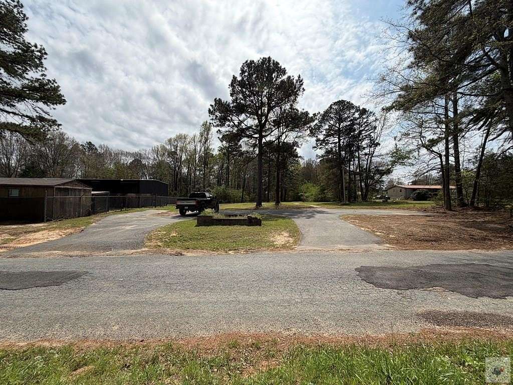 3 Acres of Mixed-Use Land for Sale in Texarkana, Arkansas