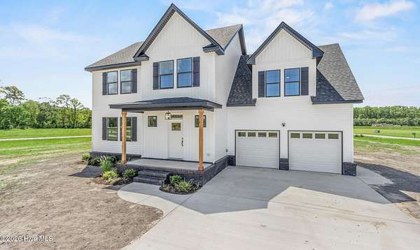 10 Acres of Land with Home for Sale in Elizabeth City, North Carolina