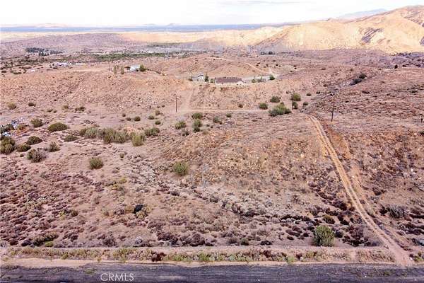 4.6 Acres of Land for Sale in Palmdale, California