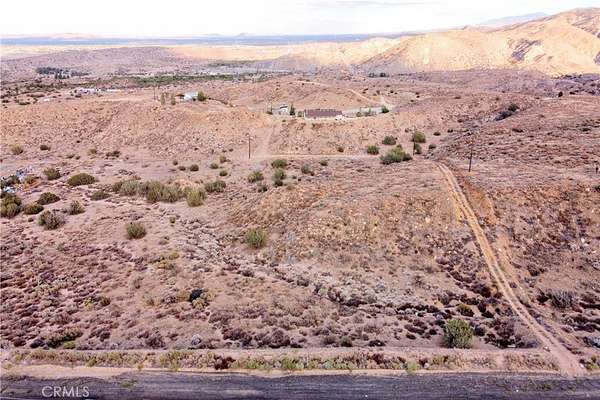 4.6 Acres of Land for Sale in Palmdale, California