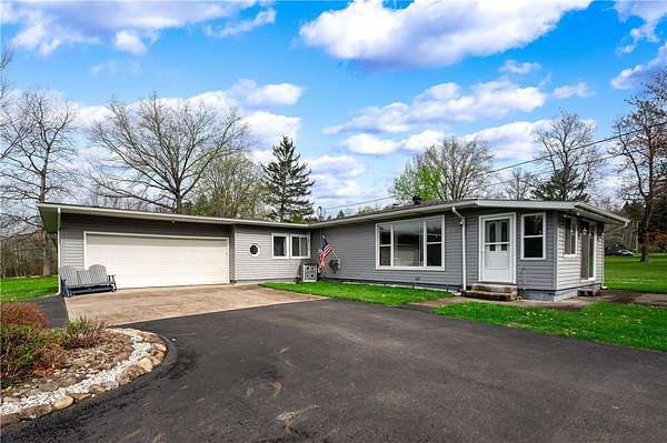2.15 Acres of Land with Home for Sale in Mahoning Township, Pennsylvania