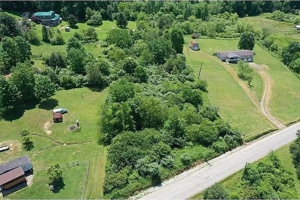 2 Acres of Residential Land for Sale in Kiskiminetas Township, Pennsylvania