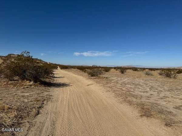 2.6 Acres of Land for Sale in Palmdale, California