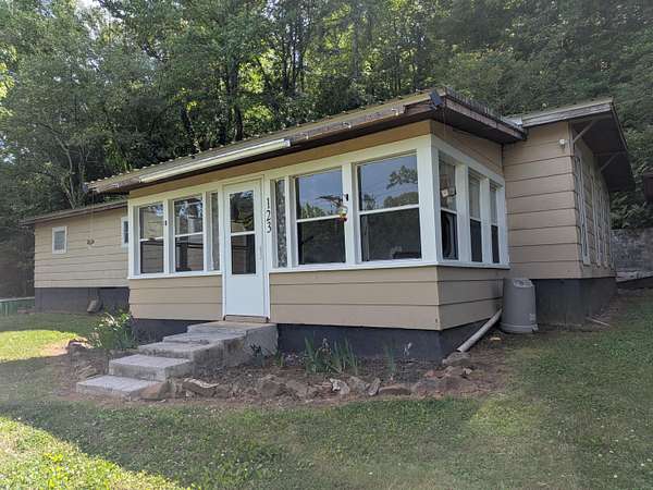 5.7 Acres of Land with Home for Sale in Spring City, Tennessee