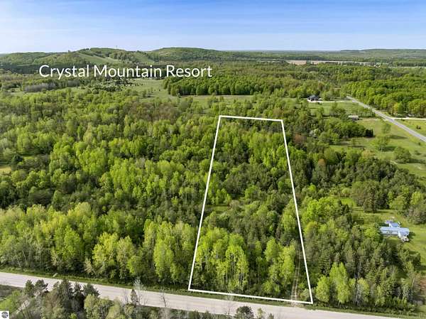 10 Acres of Recreational Land for Sale in Thompsonville, Michigan