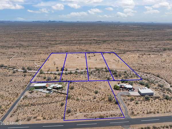 3 Acres of Residential Land for Sale in Morristown, Arizona
