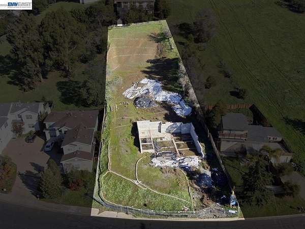 0.7 Acres of Land for Sale in Hayward, California