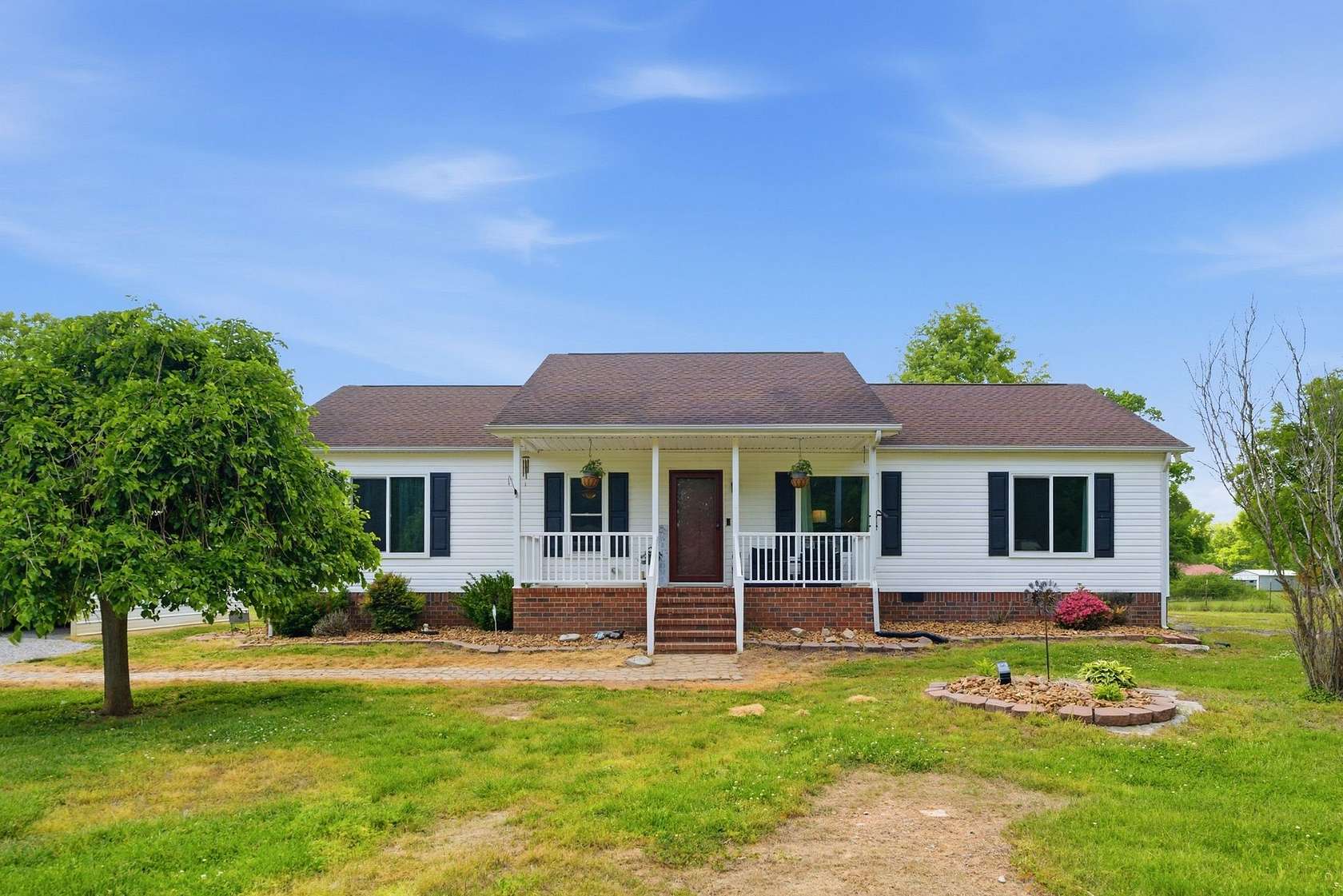 5 Acres of Land with Home for Sale in Columbia, Tennessee