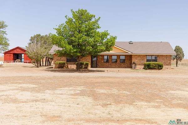 4.6 Acres of Land with Home for Sale in Clovis, New Mexico