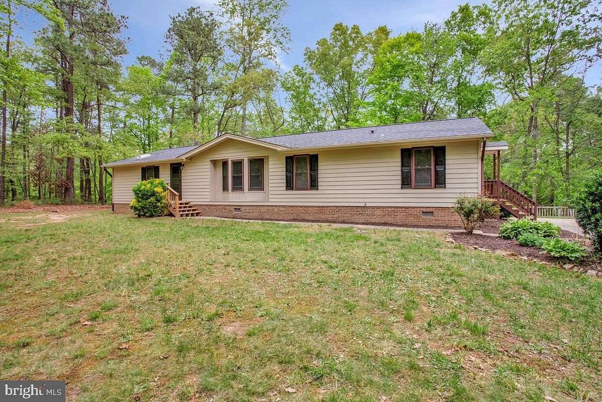 4.46 Acres of Land with Home for Sale in Mechanicsville, Maryland