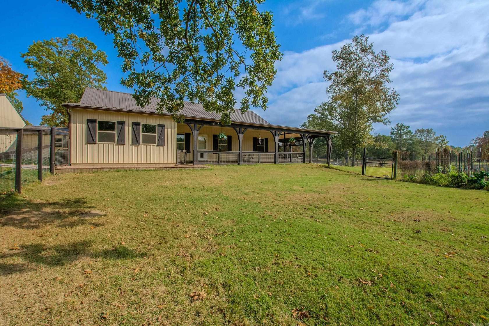 4.9 Acres of Land with Home for Sale in Mabelvale, Arkansas