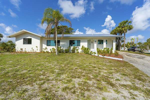 2 Acres of Land with Home for Lease in Fort Pierce, Florida