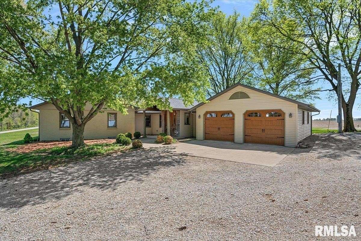 5 Acres of Land with Home for Sale in New Berlin, Illinois