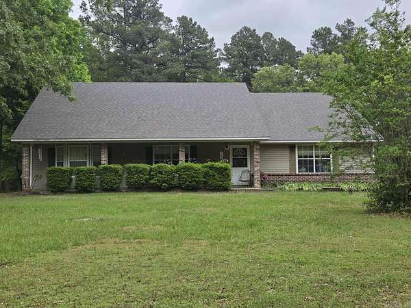 4.52 Acres of Land with Home for Sale in Fordyce, Arkansas
