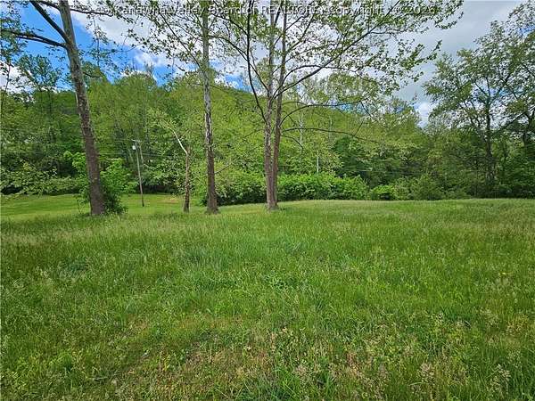 0.24 Acres of Residential Land for Sale in Hurricane, West Virginia