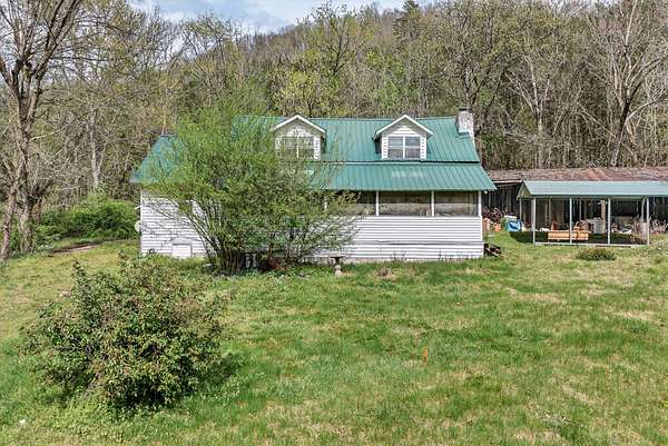 97.7 Acres of Land for Auction in Gainesboro, Tennessee